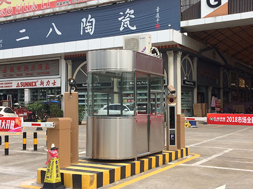门口岗亭